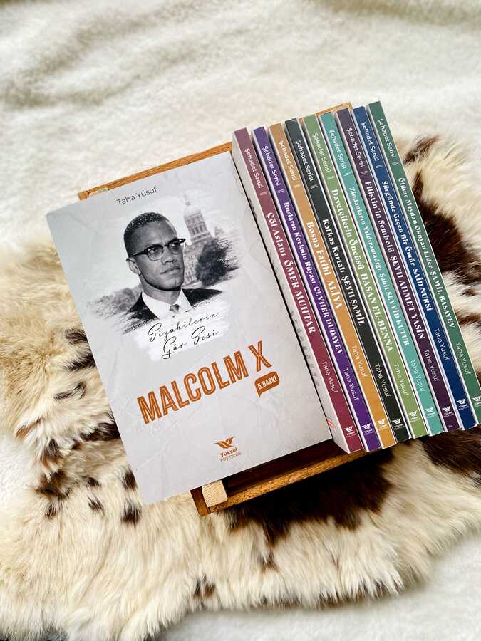  750 TL Alışverişe   Biyografi Serisi 10 Kitap  399 TL! 