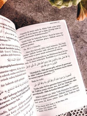 Evlenme Adabı ve Evlilik Hükümleri - 10