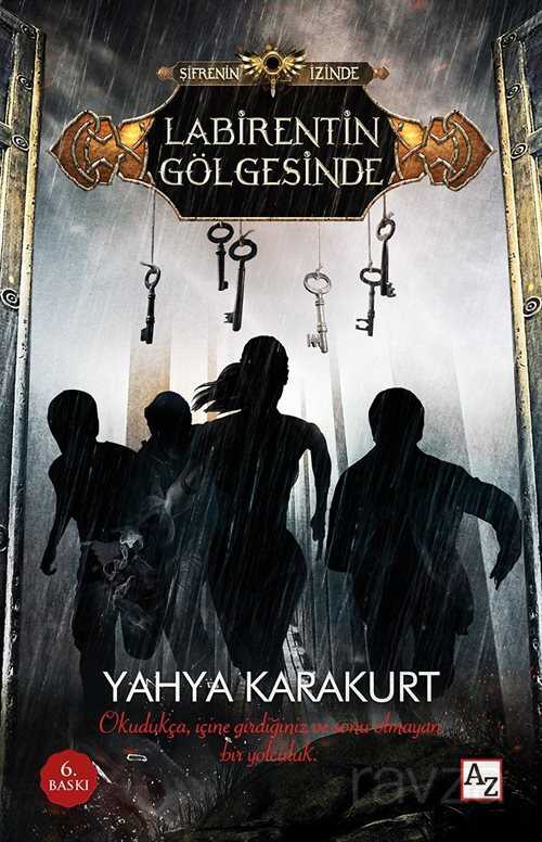 Labirentin Gölgesinde - Az Kitap