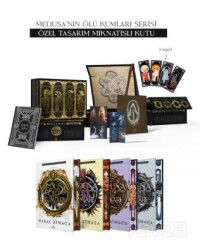 Medusa'nın Ölü Kumları Serisi (Hediyeli Yan Boyamalı Mıknatıslı Kutu) - Ephesus Yayınları