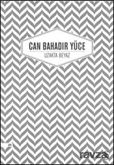 Uzakta Beyaz - Everest Yayınları